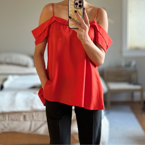 Anthropologie silky cold shoulder tank size, red, size small - Picture 1 of 3